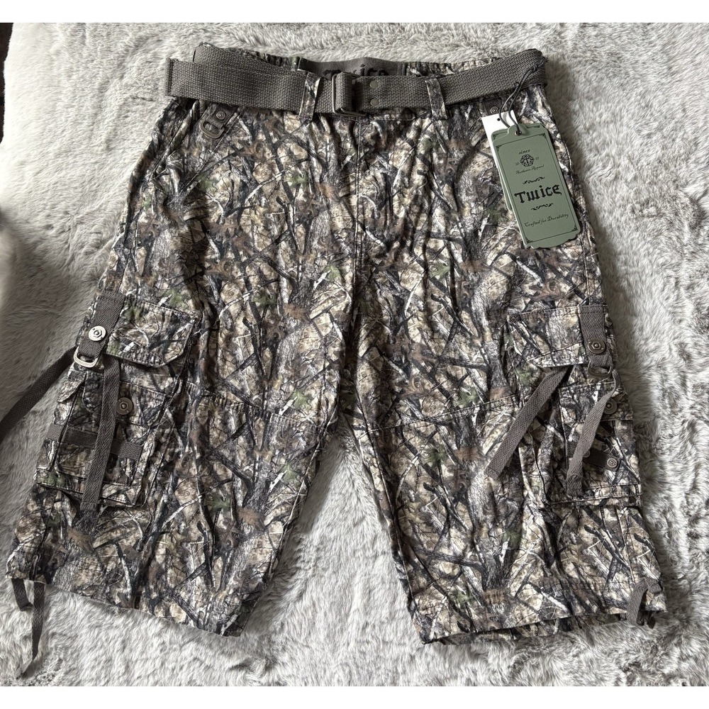 Twice camaflouge short pants size 32 hunting stacked cargo pockets new